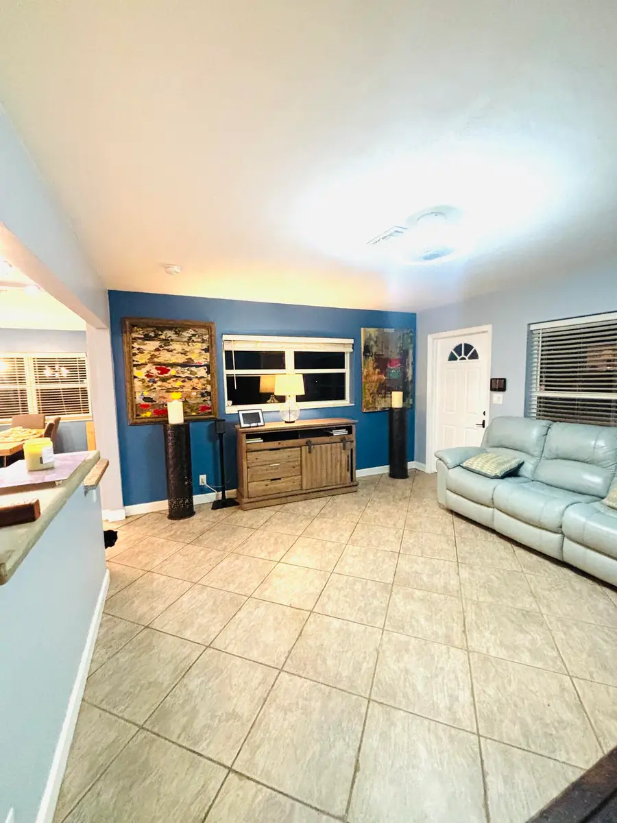 720 NE 7th Street, Pompano Beach, FL 33060 - #3