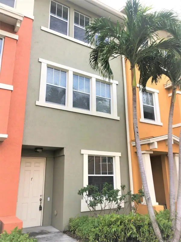 810 Marina Del Ray Lane #7, West Palm Beach, FL 33401