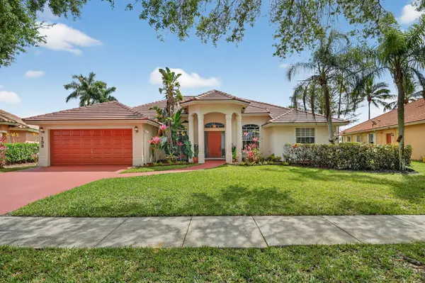 132 Kapok Crescent, Royal Palm Beach, FL 33411