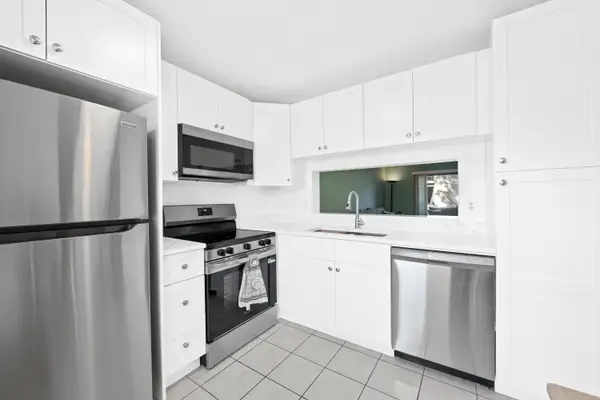 5570 Lakeside Drive #102, Margate, FL 33063