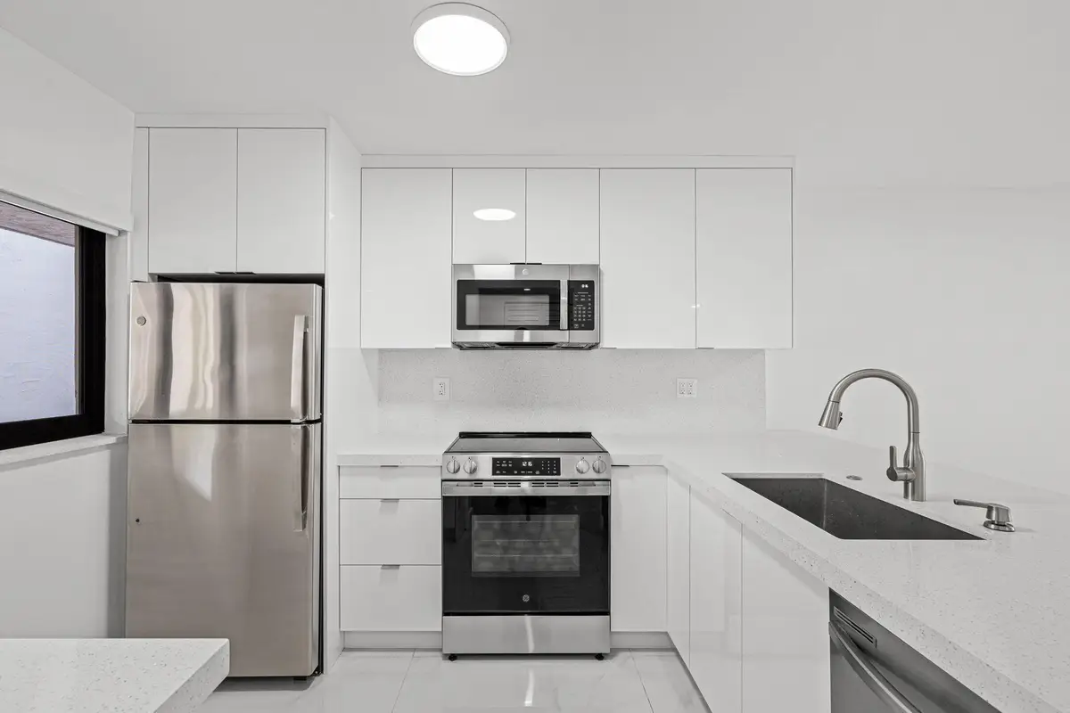 510 W Park Drive, Miami, FL 33172 - #1