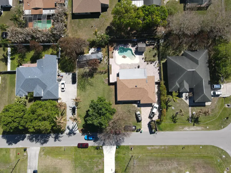 2185 SW Wayne Street, Port Saint Lucie, FL 34984 - #2