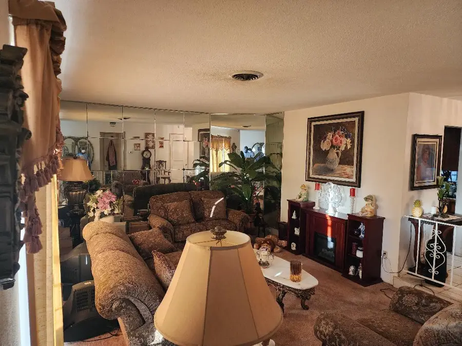 4444 NW 42nd Avenue, Lauderdale Lakes, FL 33319 - #3