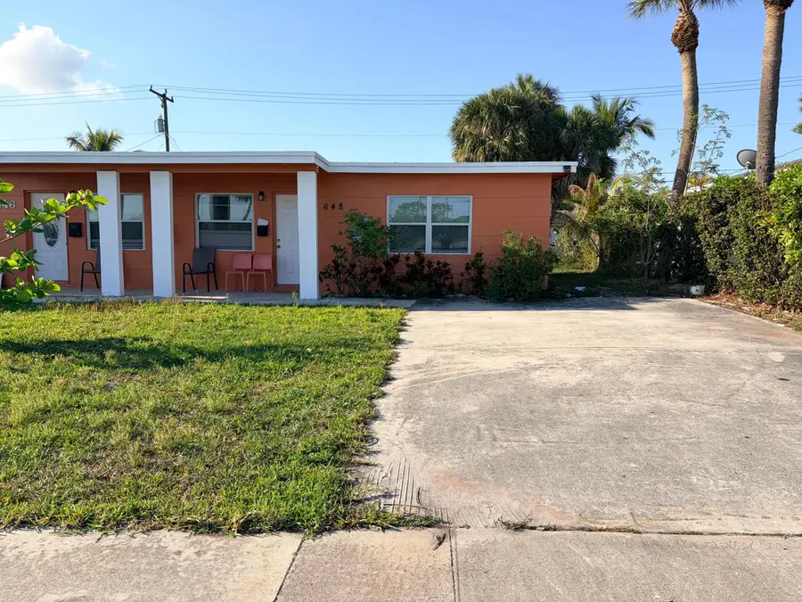 646 Bayberry Drive, West Palm Beach, FL 33403 - #2