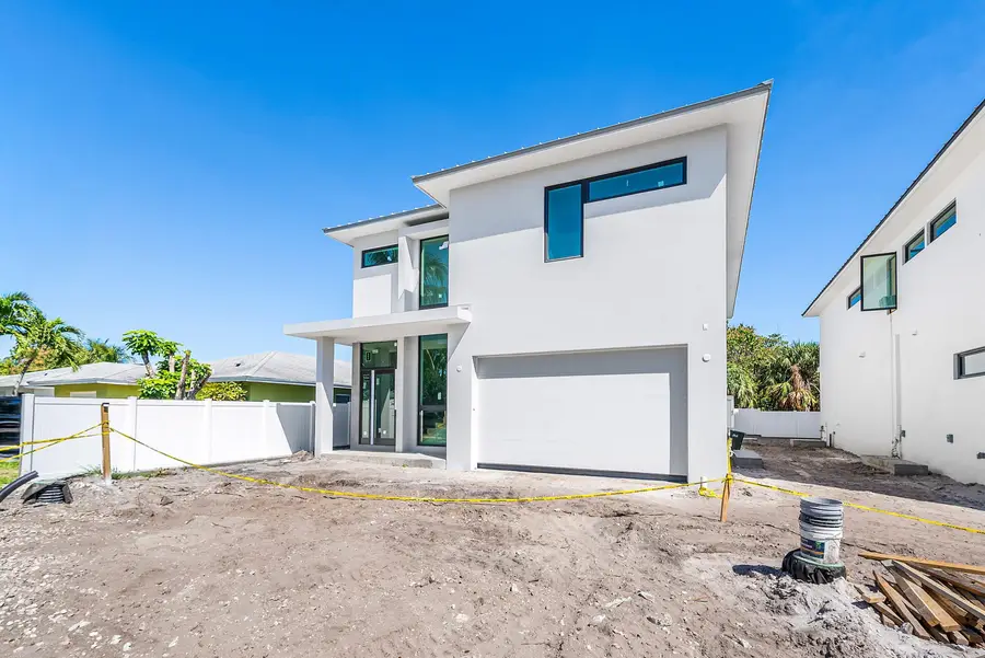 207 SE 5th Street, Delray Beach, FL 33483 - #3