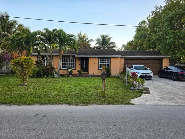 4118 Ruth Road, Lake Worth, FL 33461
