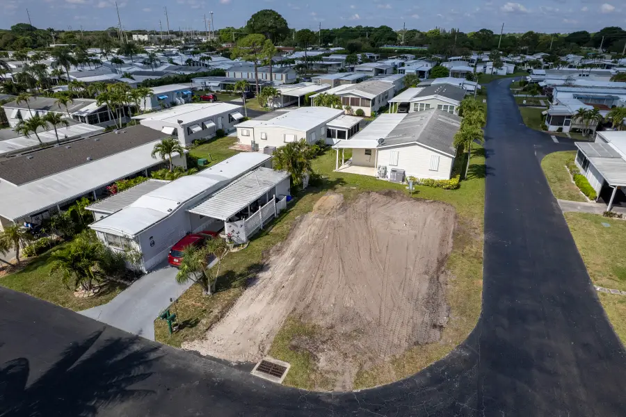 8001 Esperanza Bay, Boynton Beach, FL 33436 - #2