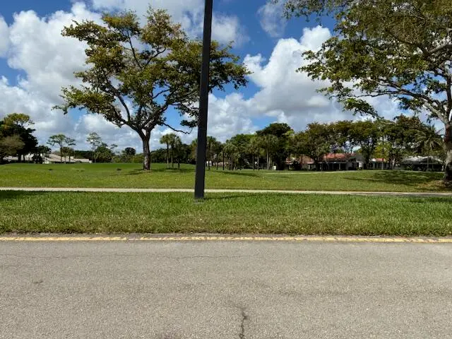 35 Brentwood Drive, Boynton Beach, FL 33436 - #3