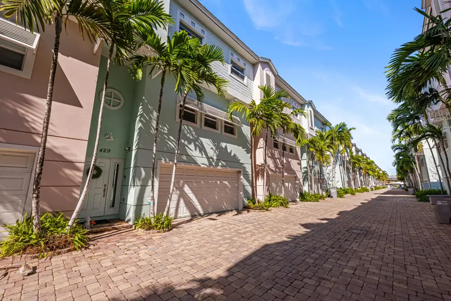 429 NE 1st Street, Pompano Beach, FL 33060 - #3