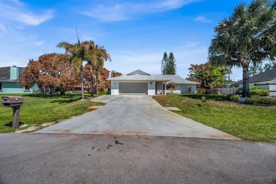 3133 SE Card Terrace, Port Saint Lucie, FL 34984 - #3