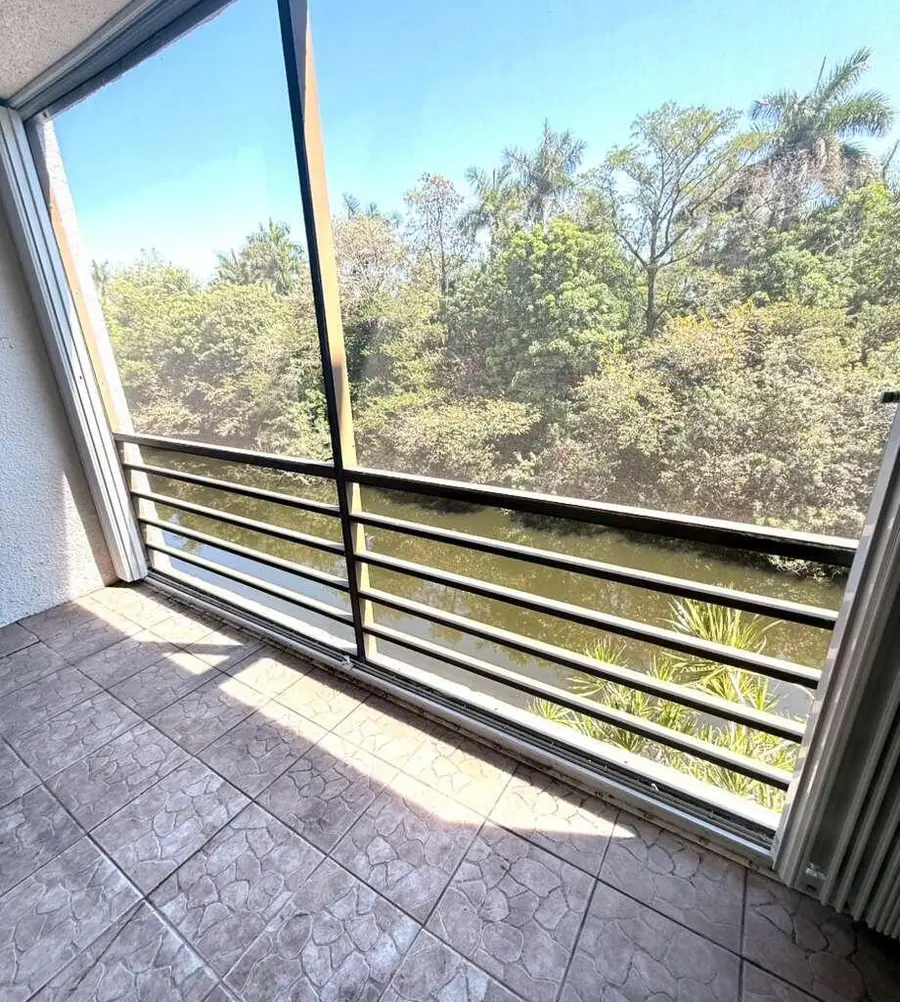 105 Royal Park Drive #3a, Oakland Park, FL 33309 - #2