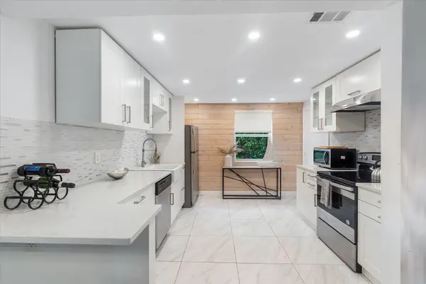 1015 Ingraham Avenue #9, Delray Beach, FL 33483