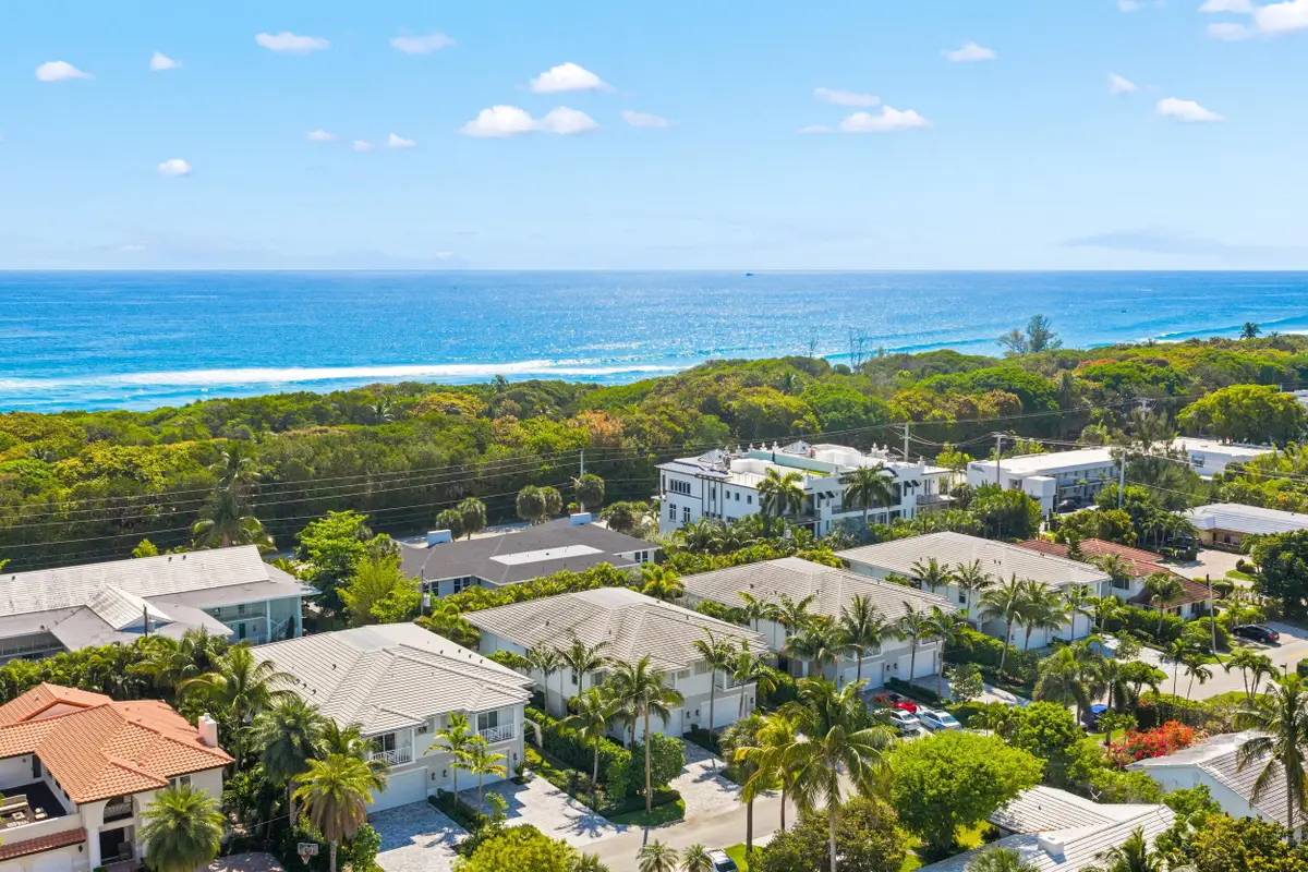 444 NE Wavecrest Way, Boca Raton, FL 33432 - #1