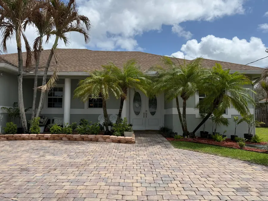 2257 SW Lawrence Street, Port Saint Lucie, FL 34953 - #2