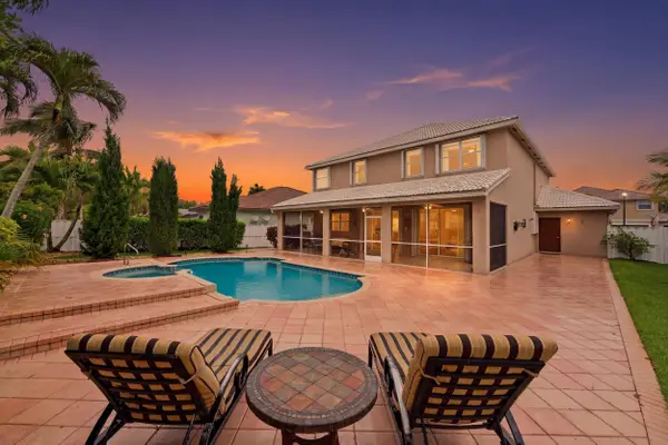 648 SW 168th Terrace, Pembroke Pines, FL 33027