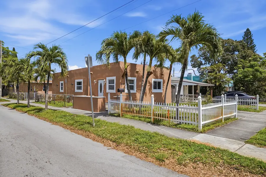 1959 Pierce Street, Hollywood, FL 33020 - #2