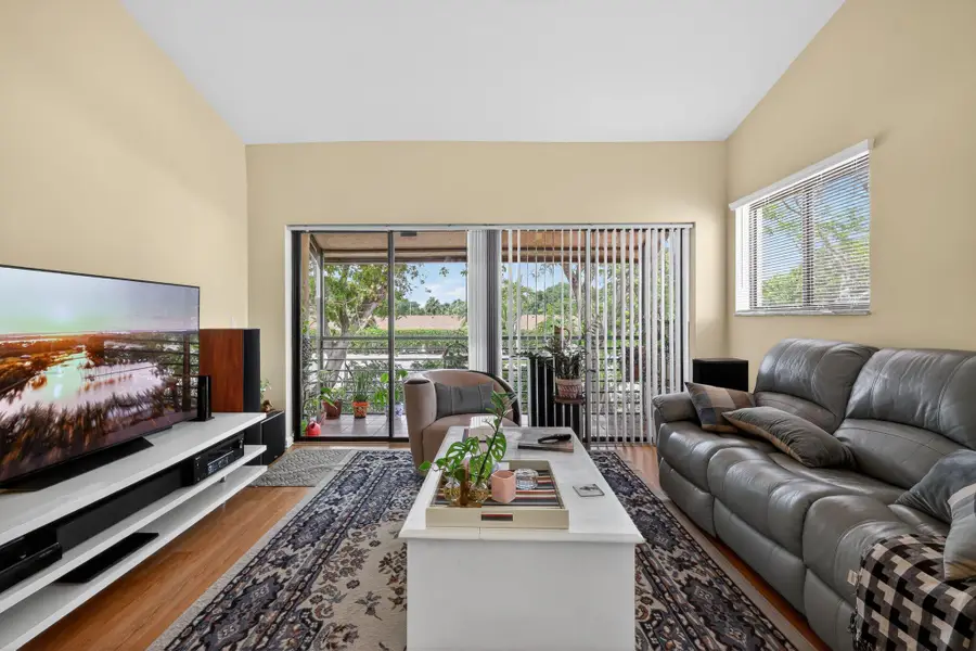 4 Va De Casas Sur #202, Boynton Beach, FL 33426 - #2