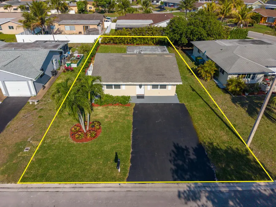 8107 NW 96th Avenue, Tamarac, FL 33321 - #2