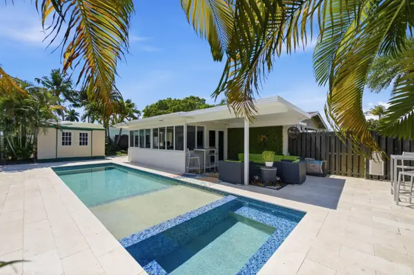 3690 NE 16th Avenue, Oakland Park, FL 33334