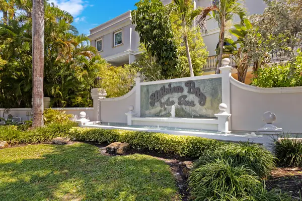 1792 Bay Drive #27, Pompano Beach, FL 33062