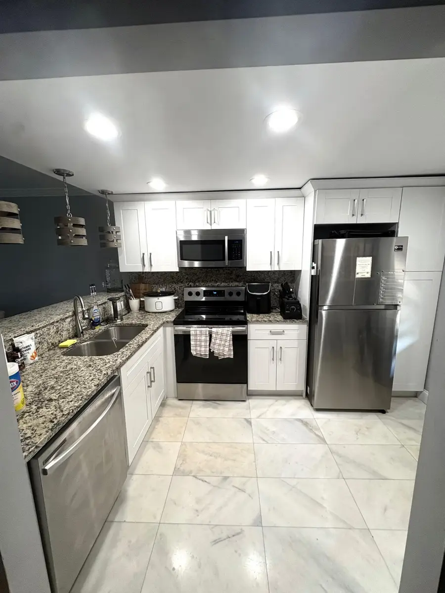 605 Oaks Drive #304, Pompano Beach, FL 33069 - #2