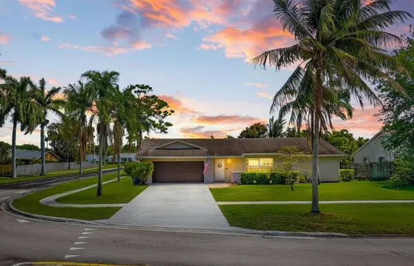 167 Ponce De Leon Street, Royal Palm Beach, FL 33411