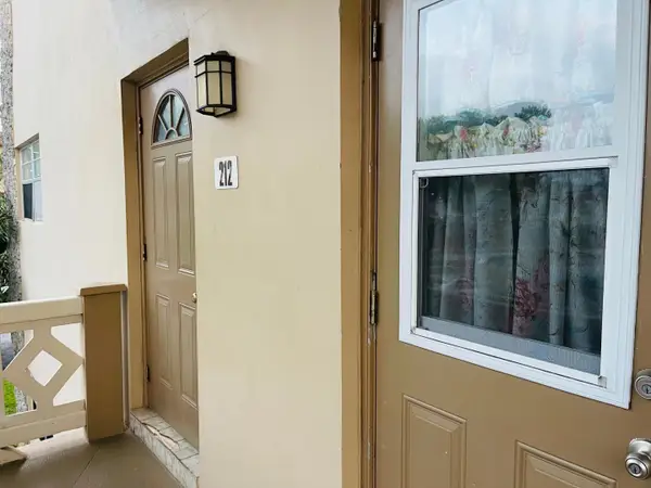 5051 W Oakland Park Boulevard W #Unit E212, Lauderdale Lakes, FL 33313