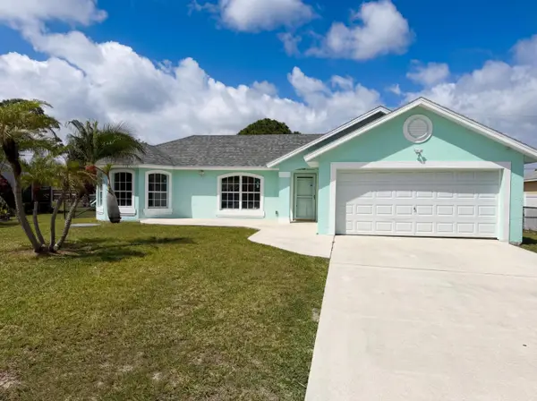2332 SE Berkshire Boulevard, Port St Lucie, FL 34952
