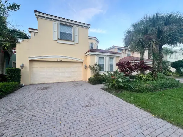 9212 Dupont Place, Wellington, FL 33414