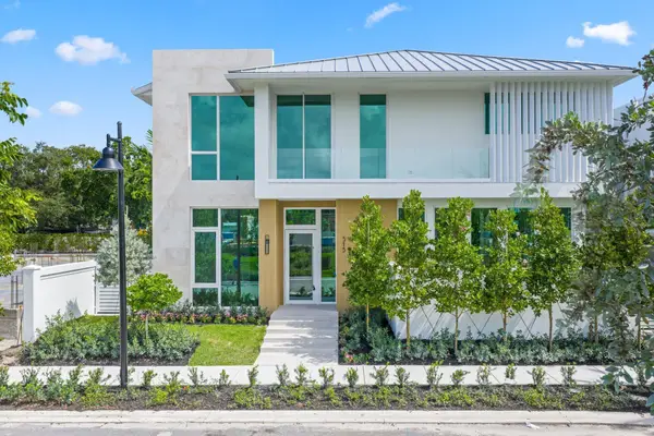 330 Grove Place, Delray Beach, FL 33444