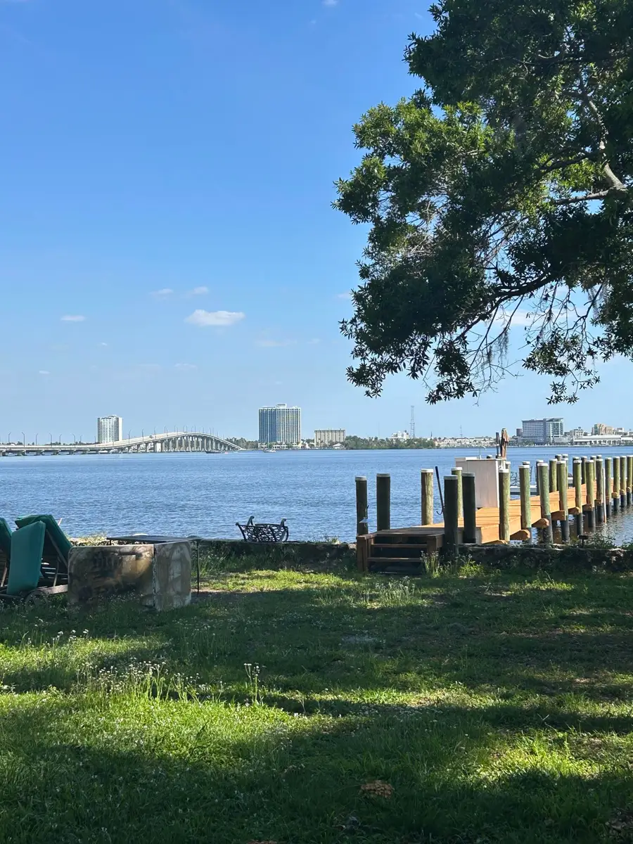 67 W North Shore Avenue, North Fort Myers, FL 33903 - #2