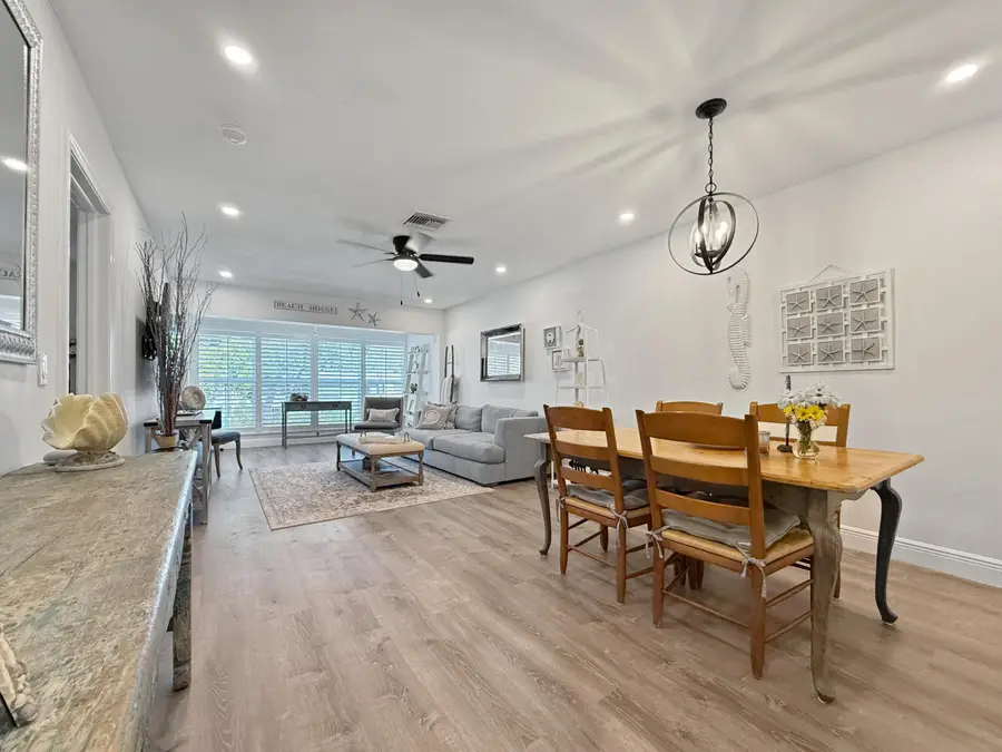 1021 Flame Vine Avenue #203, Delray Beach, FL 33445 - #2