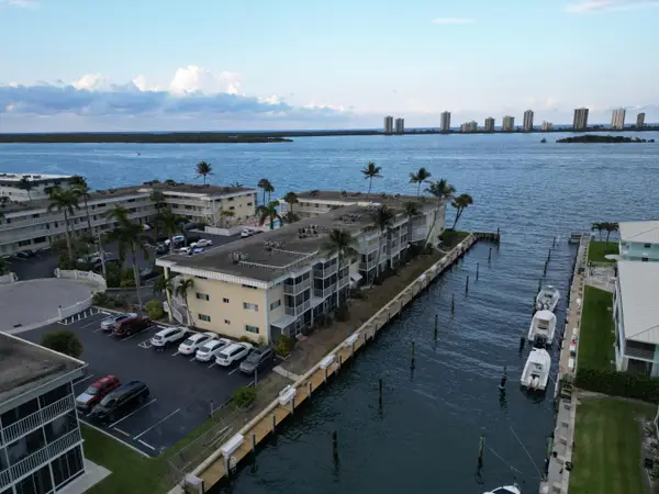 100 Doolen Court #313, North Palm Beach, FL 33408