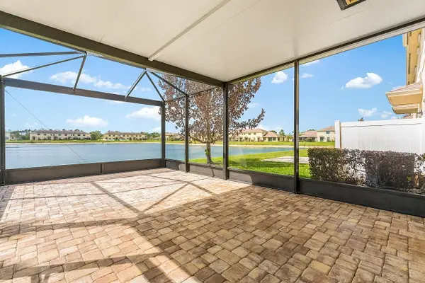 10156 W Villa Circle, Vero Beach, FL 32966