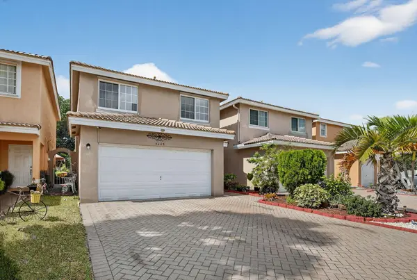 5449 NW 95th Avenue, Sunrise, FL 33351