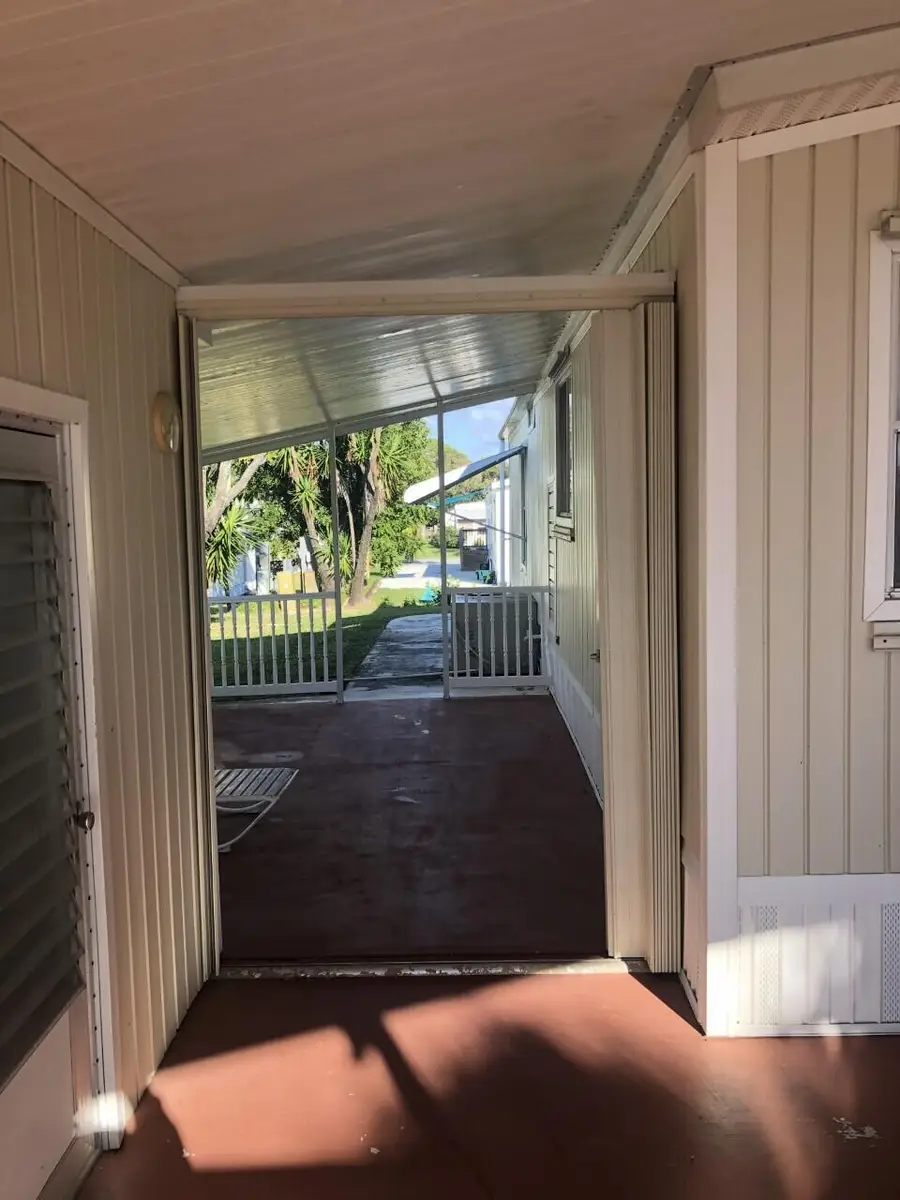 7847 SE Swan Avenue, Hobe Sound, FL 33455 - #3