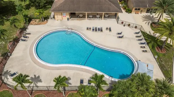 8550 SW 23rd Place, Davie, FL 33324