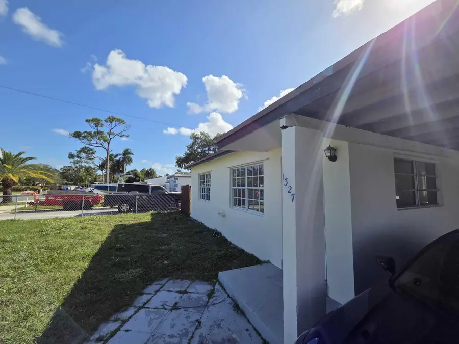 1327 SW 22nd Avenue, Fort Lauderdale, FL 33312 - #3