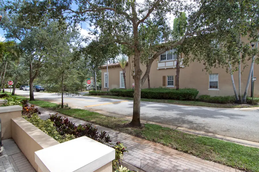 2509 NW 7th Street, Boynton Beach, FL 33426 - #3