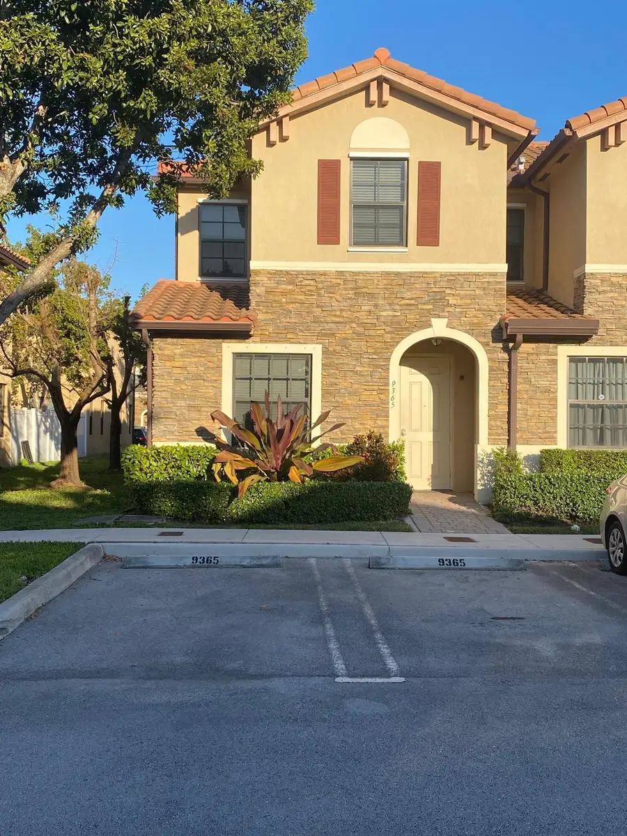 9365 W 33rd Avenue, Hialeah, FL 33018 - #2