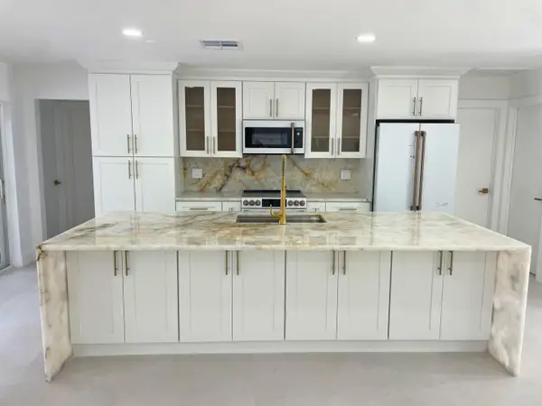 359 Country Club Drive, Tequesta, FL 33469