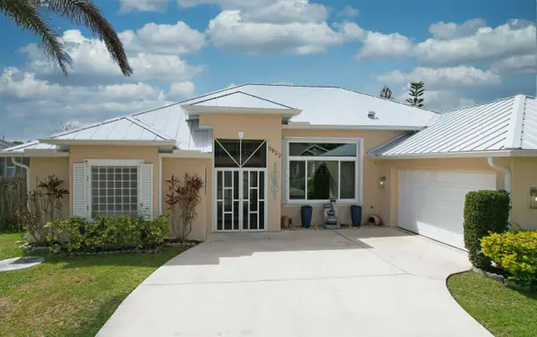 5822 NW Bates Avenue, Port St Lucie, FL 34986