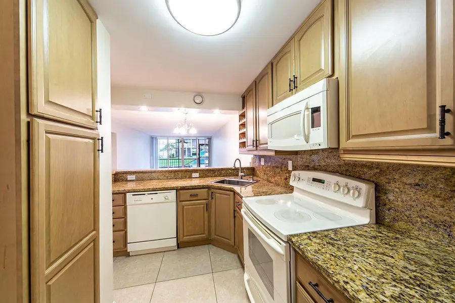 6 Royal Palm Way #102, Boca Raton, FL 33432 - #3