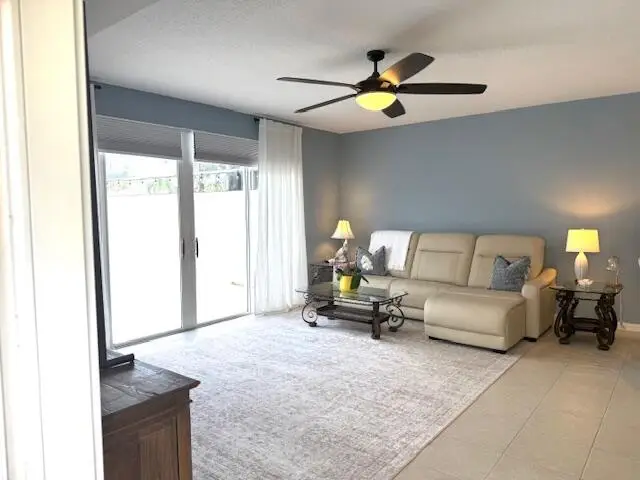 142 Santa Barbara Way, Palm Beach Gardens, FL 33410 - #3