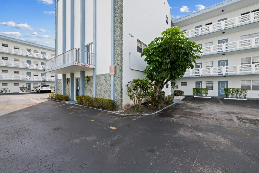 4050 NW 42nd Avenue #215, Lauderdale Lakes, FL 33319 - #3