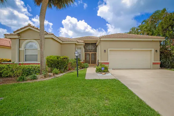 3877 Summer Chase Court, Lake Worth, FL 33467