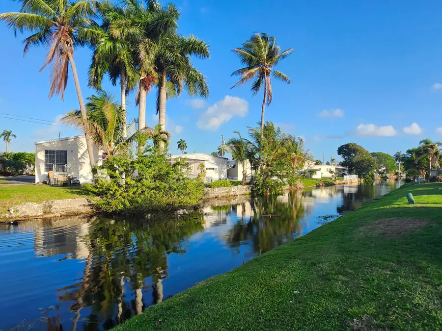 2011 SW 84th Avenue, Davie, FL 33324 - #3