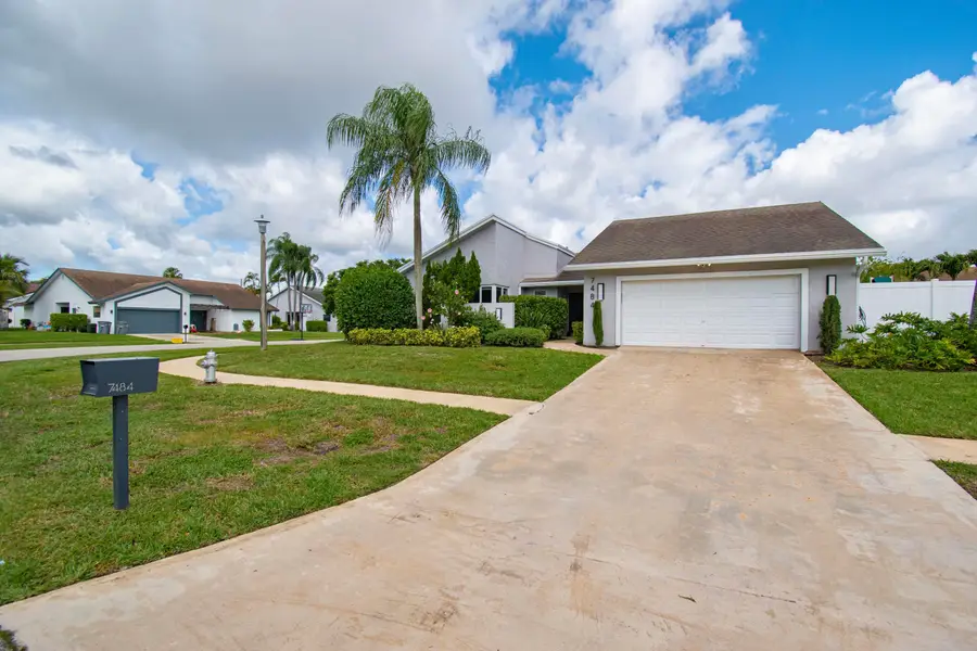 7484 Malibu Crescent, Boca Raton, FL 33433 - #3