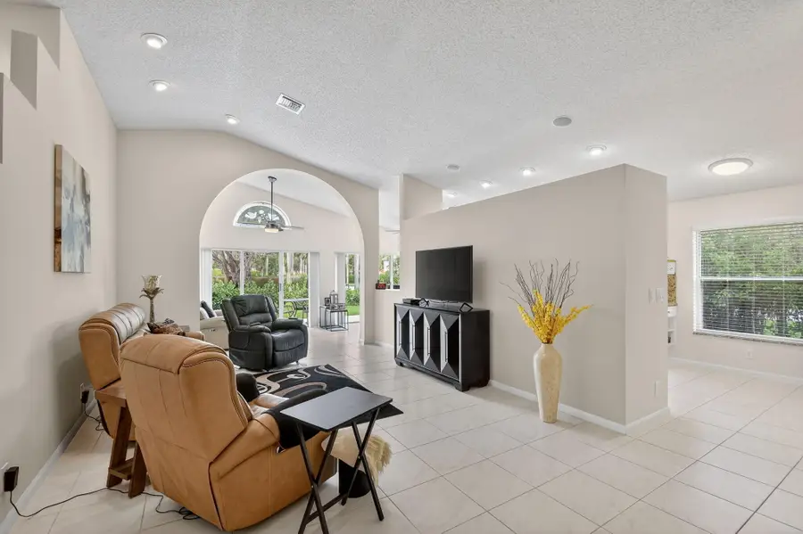 9718 Harbour Lake Circle, Boynton Beach, FL 33437 - #2