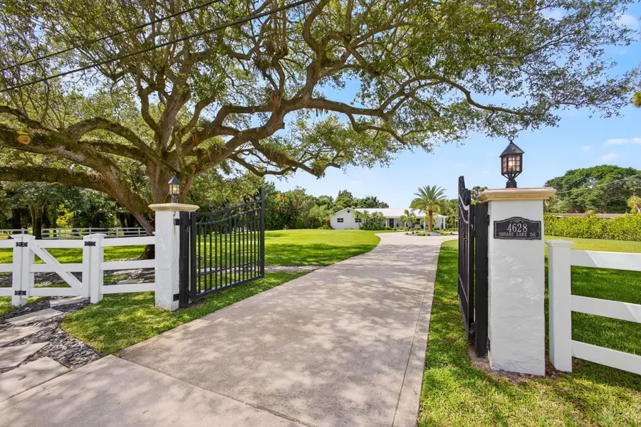 4628 Square Lake Drive, Palm Beach Gardens, FL 33418 - #2